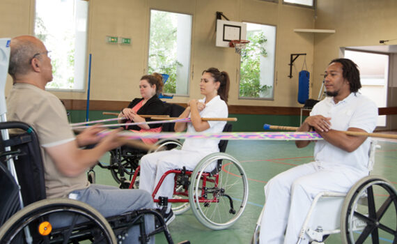 activités physiques adaptées personnes handicapées